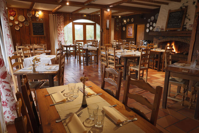 Notre salle de restaurant ambiance montagne